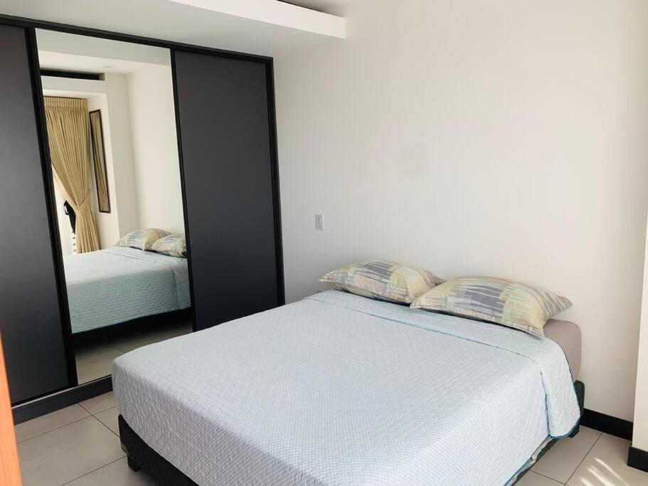 Ferienwohnung Departamento Con Vista De Lujo Santa Cruz de La Sierra Exterior foto